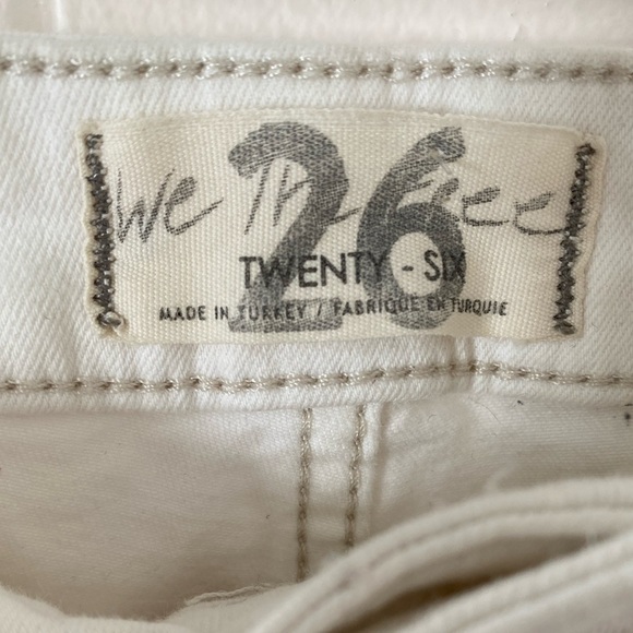 We The Free People Zandra Rhodes Just Float On Flare Star Jeans Size 26 - Picture 8 of 10